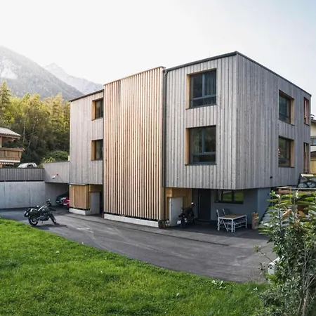 Alpenglück Medraz *